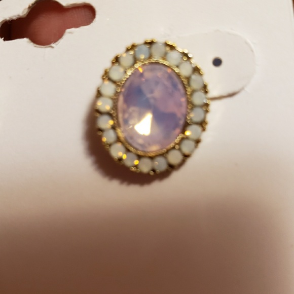 Earring - Picture 4 of 4